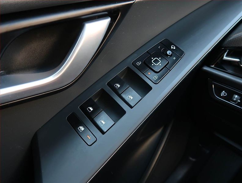 Kia Niro (2023) Hybrid - fotka 20 z 23