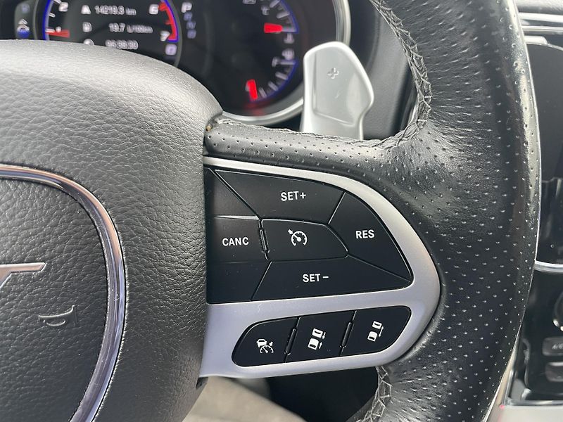 Jeep Grand Cherokee 6.4i 480PS HEMI SRT CZ 78000KM - fotka 175 z 187