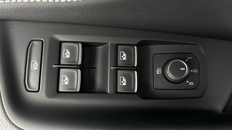 Volkswagen Passat 2.0 TDI DSG 4MOTION Alltrack - fotka 23 z 30