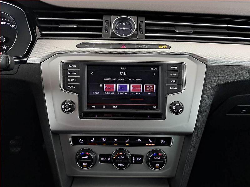 Volkswagen Passat (2014) Comfortline 2.0 TDI, Tempomat - fotka 12 z 17
