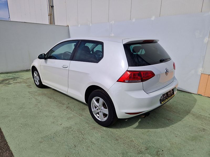 Volkswagen Golf Comfortline 1.4 TSI, Klima - fotka 4 z 26