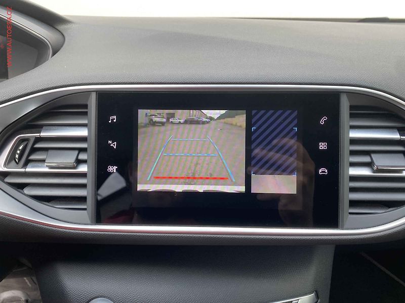 Peugeot 308 (2021) 1.2 PT, GT, AT, LED, panor - fotka 17 z 18