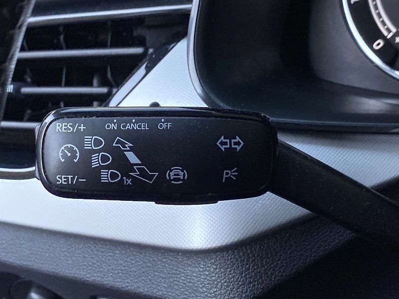 Škoda Kamiq (2021) 1.0 TSI Ambition - fotka 23 z 33