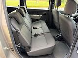 Dacia Lodgy 1,6 i / 7-míst / 1.maj./ ČR /  - náhled 16