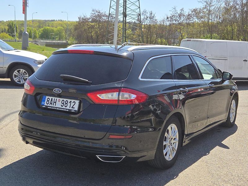 Ford Mondeo (2016) 2,0TDCi 132kw kombi - fotka 4 z 11