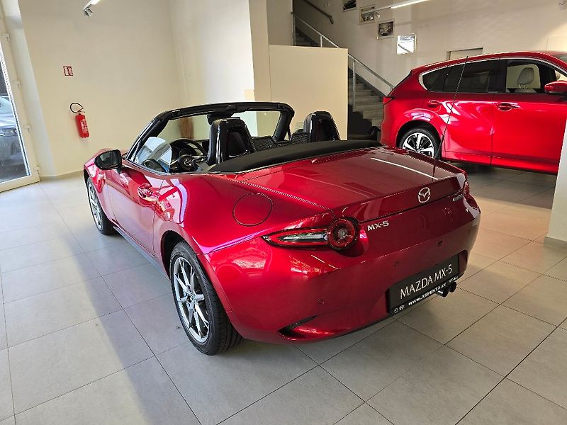 Mazda MX-5 (2025) ST 1.5L G132 6MT EXCLUSIVE-LIN - fotka 3 z 6