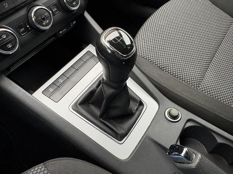 Škoda Octavia 1.6 TDI / 77 kW Ambition - fotka 19 z 20