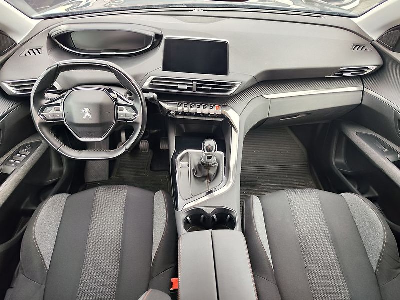 Peugeot 5008 1.5 HDI/96kW Servisováno - fotka 12 z 29
