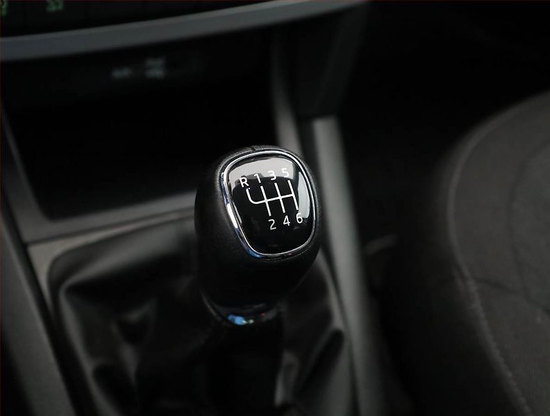 Škoda Yeti (2016) GreenLine 1.2 TSI, Serv.kniha - fotka 10 z 18