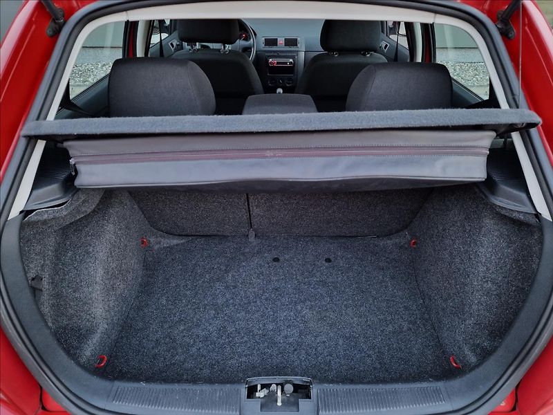 Škoda Fabia 1.2i 47kW,původ ČR - fotka 16 z 39