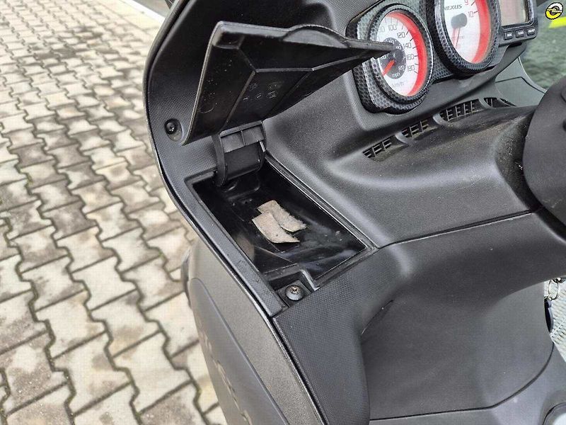Gilera Nexus 500 (2005) - fotka 16 z 21