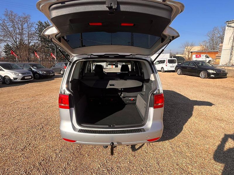 Volkswagen Touran 1.6TDi 77kW*WEBASTO*VÝHŘEV SED - fotka 6 z 34