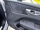 Volvo XC60 B5 AWD PLUS/360/1 maj/ + kola - náhled 17