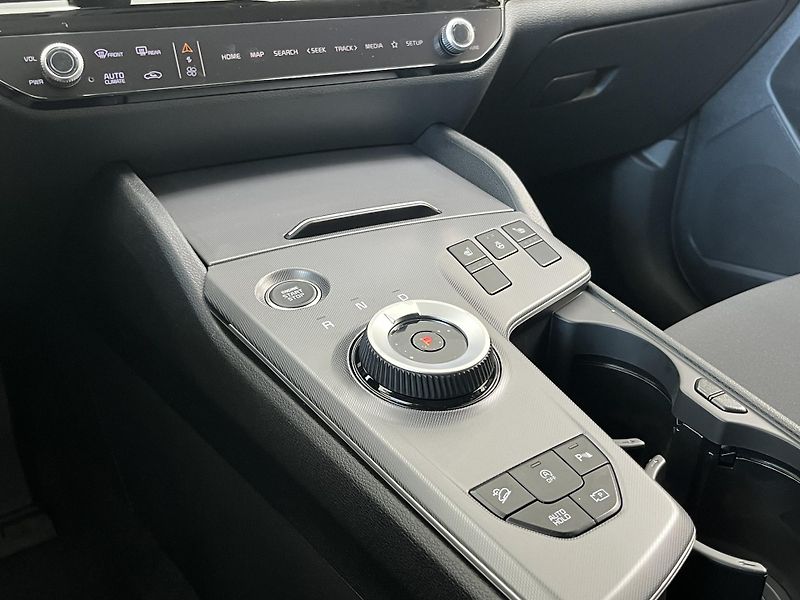 Kia Sportage Exclusive 1.6 T-GDI 4x2 7DCT - fotka 16 z 20