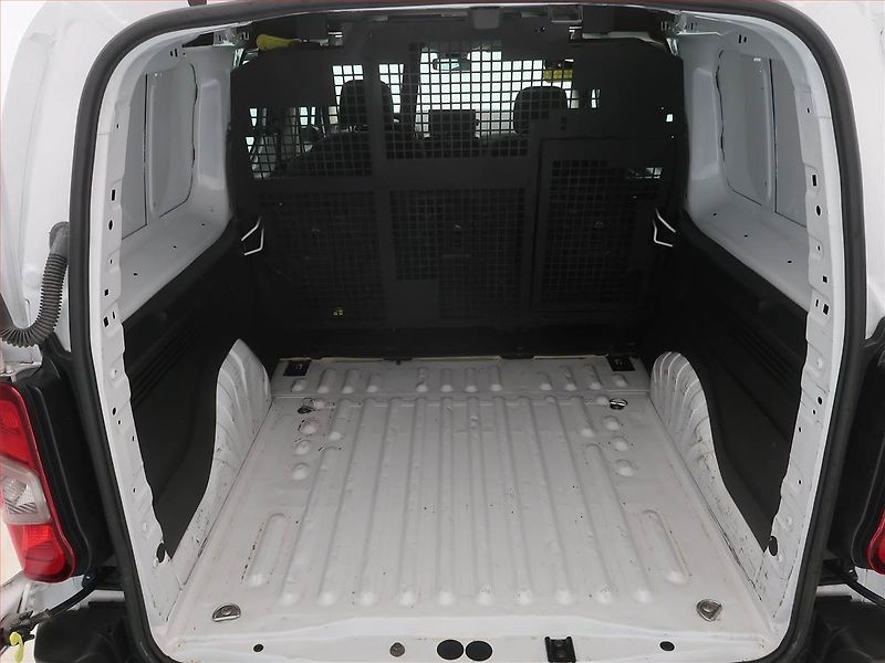 Toyota ProAce City (2024) Maxi 1.5 D-4D, 5Míst, 765kg - fotka 12 z 17