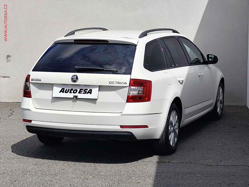Škoda Octavia (2018) 1.6TDi, ČR, AC, temp - fotka 4 z 18