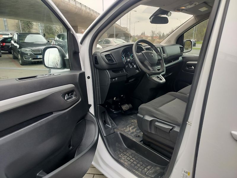 Opel Vivaro e, navigace, 9míst - fotka 9 z 27