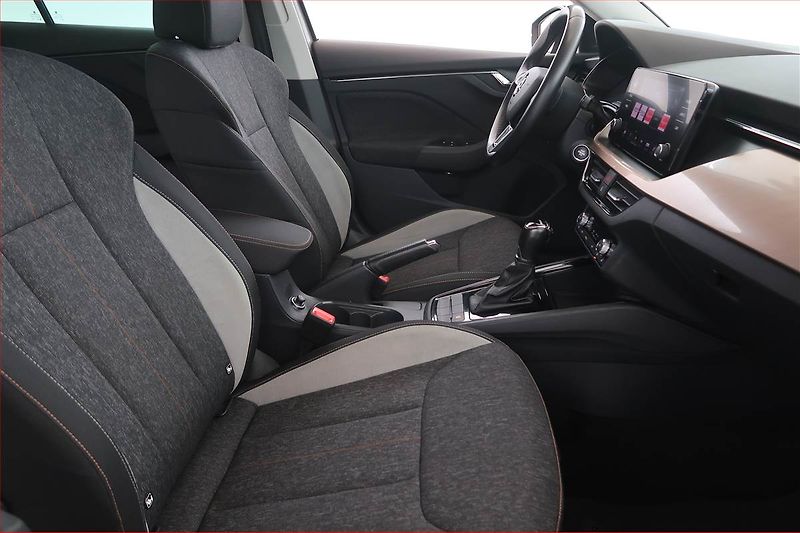 Škoda Scala (2019) 1.5 TSI, Automat, Serv.kniha - fotka 9 z 18
