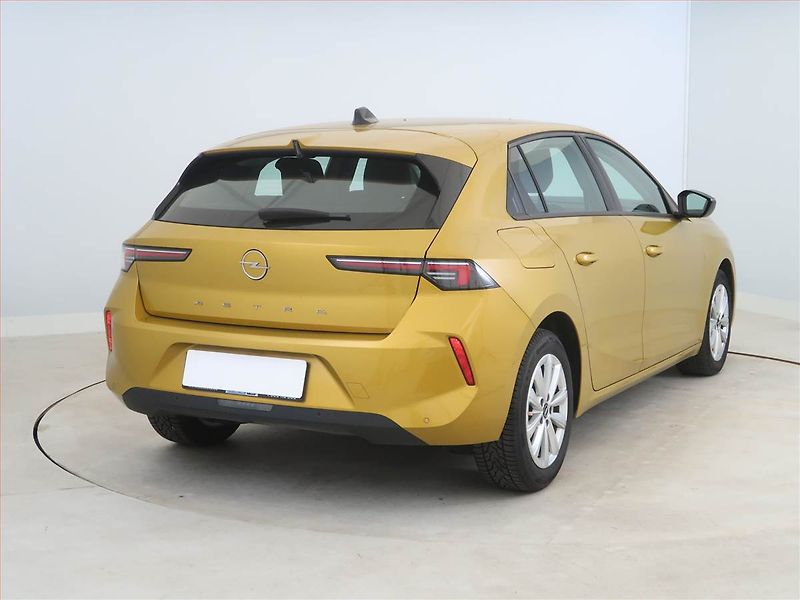 Opel Astra (2023) 1.2 Turbo, Serv.kniha - fotka 5 z 17