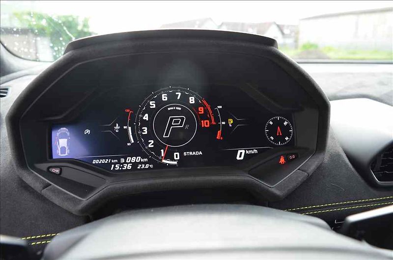 Lamborghini Ostatní (2024) HURACÁN STERRATO LP 610 - fotka 10 z 18