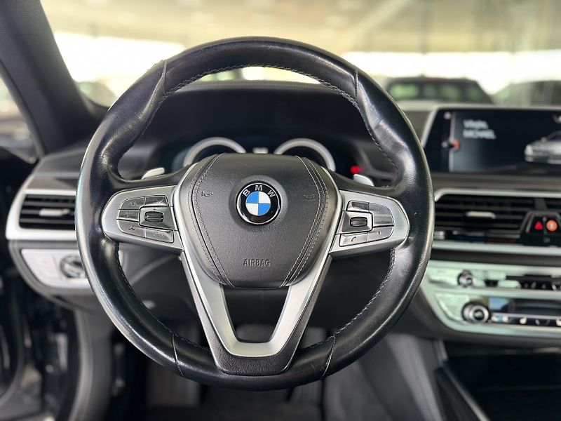BMW Řada 7 730d xDrive*Dověry*360°Kam*DPH - fotka 10 z 51