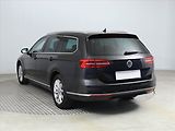 Volkswagen Passat (2018) Highline 2.0 TDI, Kůže, Navi - náhled 3