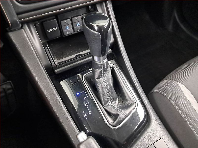 Toyota Auris (2018) 1.6 Valvematic, Automat, ČR - fotka 12 z 21