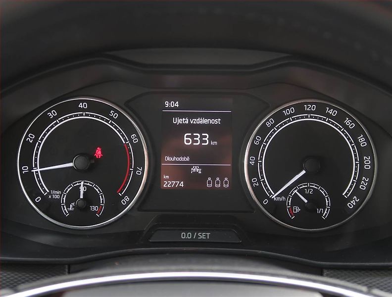 Škoda Kamiq (2022) Ambition Plus 1.0 TSI - fotka 11 z 20