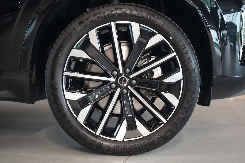 Volvo XC90 B5 PLUS Bright, Vzduch, 360° - fotka 7 z 50