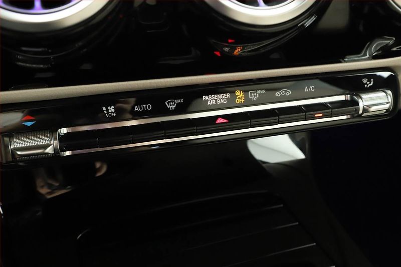 Mercedes-Benz CLA (2022) 200 d - fotka 11 z 22