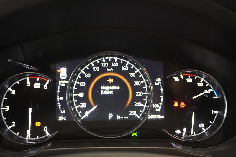 Mazda CX-5 2.2D AWD PLNÁ VÝBAVA !!! - fotka 21 z 30