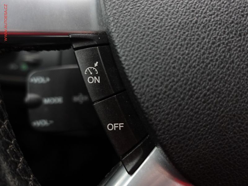 Ford Focus (2005) 2.0TDCi, AC - fotka 15 z 17