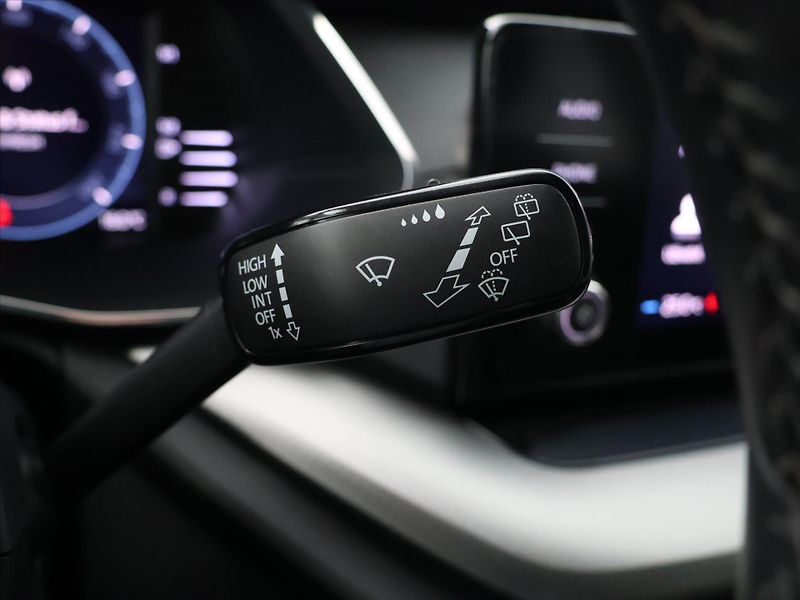 Škoda Octavia 2,0 TDI CZ 1.Maj LED DPH - fotka 18 z 30