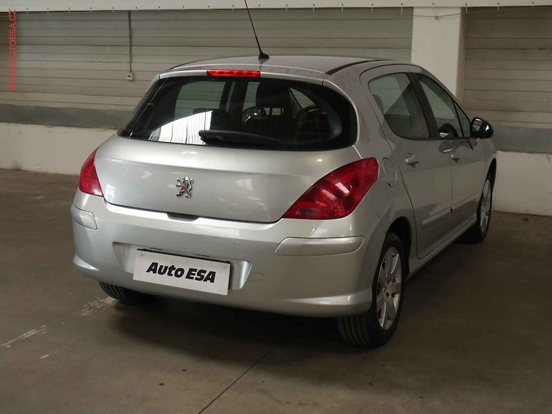 Peugeot 308 (2007) 1.6i, AC - fotka 6 z 15