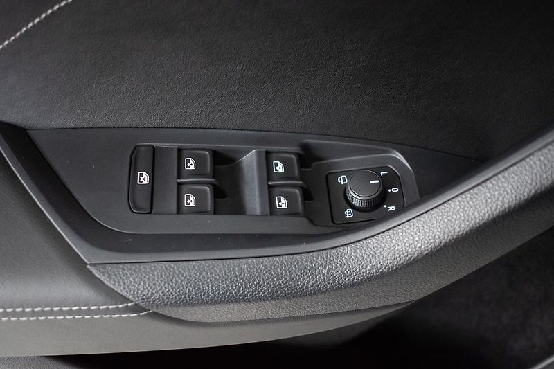 Škoda Kodiaq 2.0 TDI 4x4*STYLE+*TAŽNÉ*ČR 1M - fotka 16 z 49