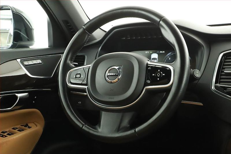 Volvo XC90 (2017) D5 AWD, 4X4, Automat - fotka 15 z 18