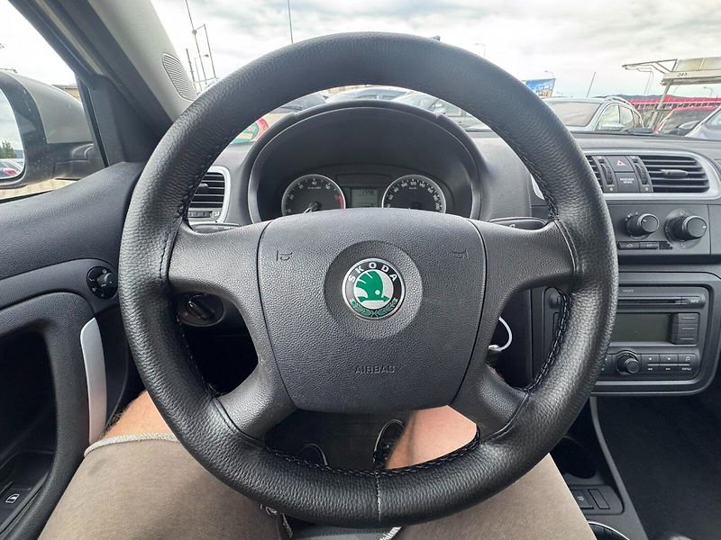 Škoda Fabia (2008) 1,4 16V 63 KW 1. MAJ STK - fotka 25 z 46