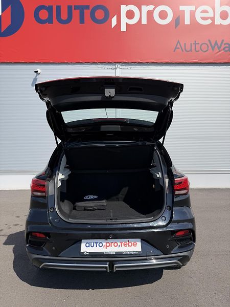 MG ZS EV 130kW 51kWh LUXURY DPH - fotka 25 z 28