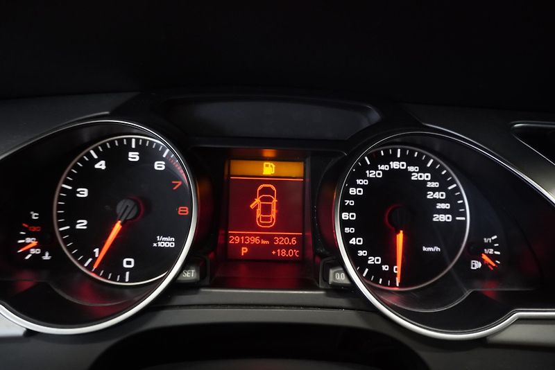Audi A5 2.0 TFSi 132 kW AUTOMAT KUPÉ  - fotka 18 z 22