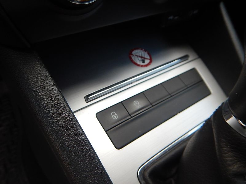 Škoda Octavia III 1.6 TDI, ČR, KLIMA - fotka 23 z 28