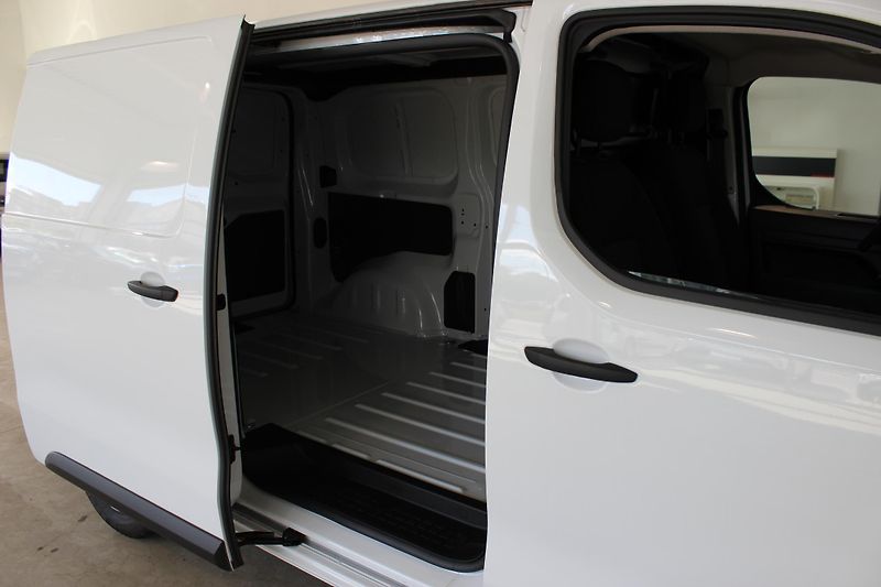 Opel Vivaro (2024) Van M (L1) 1,5 CDTI - fotka 16 z 16