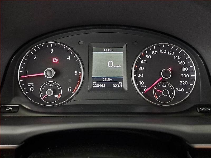 Volkswagen Touran (2012) Highline 1.6 TDI, Tempomat - fotka 11 z 16