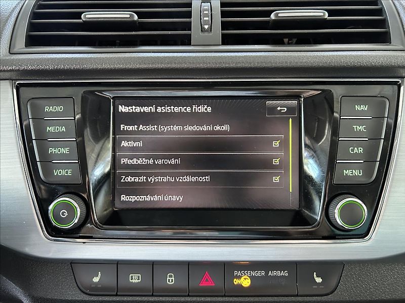 Škoda Fabia 1,2   TSI 66kW,SPORT,STYLE - fotka 18 z 26