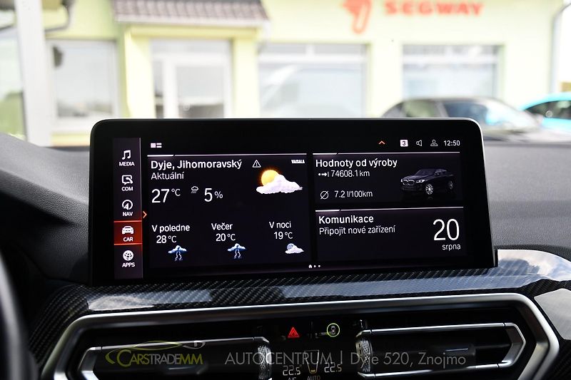 BMW X4 xD30d M-SPORT NTOP TAŽNÉ ČR 1M - fotka 31 z 54