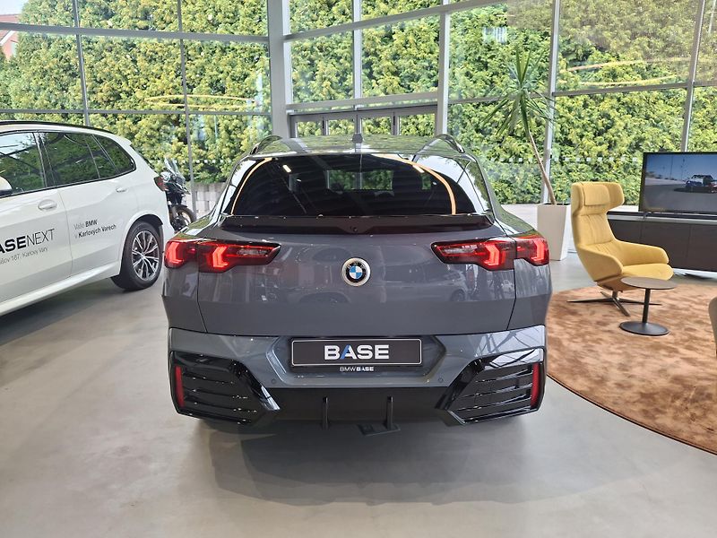 BMW X2 xDrive20d M-Sport - fotka 5 z 27