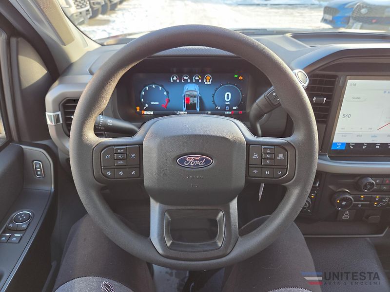 Ford F-150 (2025) 2025 F150 Regular 5,0 V8 - fotka 8 z 10