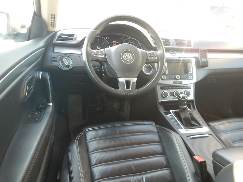 Volkswagen CC 2.0 TDI, DIGIKLIMA, TAŽNÉ - fotka 11 z 24