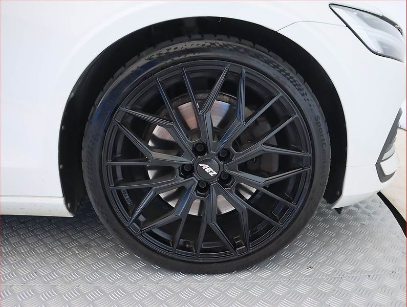 Volvo V60 (2019) T6 AWD - fotka 15 z 22
