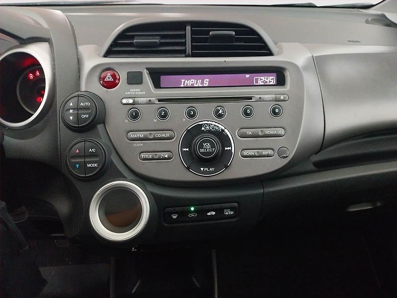 Honda Jazz (2010) 1.4 i-VTEC, po STK, udržované - fotka 12 z 16