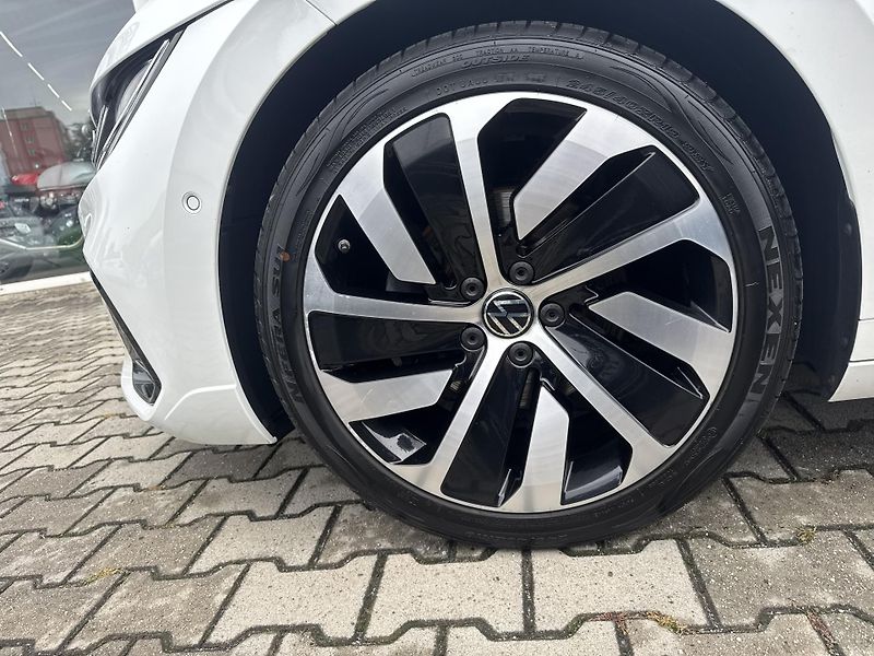 Volkswagen Arteon Shooting Brake R-Line 2,0 TDI 4Motion DSG - fotka 24 z 29